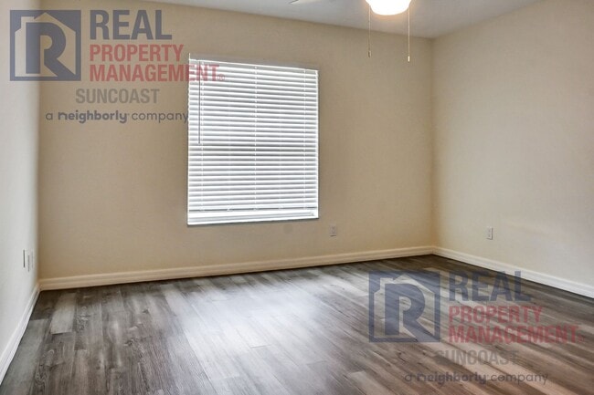 Building Photo - 230 Rotonda Blvd W