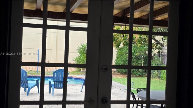 Building Photo - 2100 N 62nd Ave