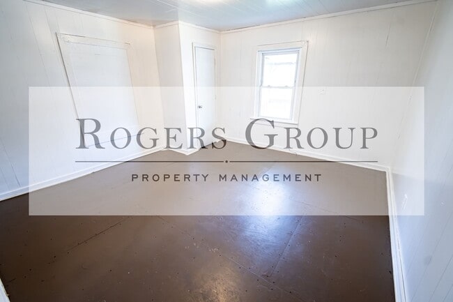 Building Photo - 434 Owen St