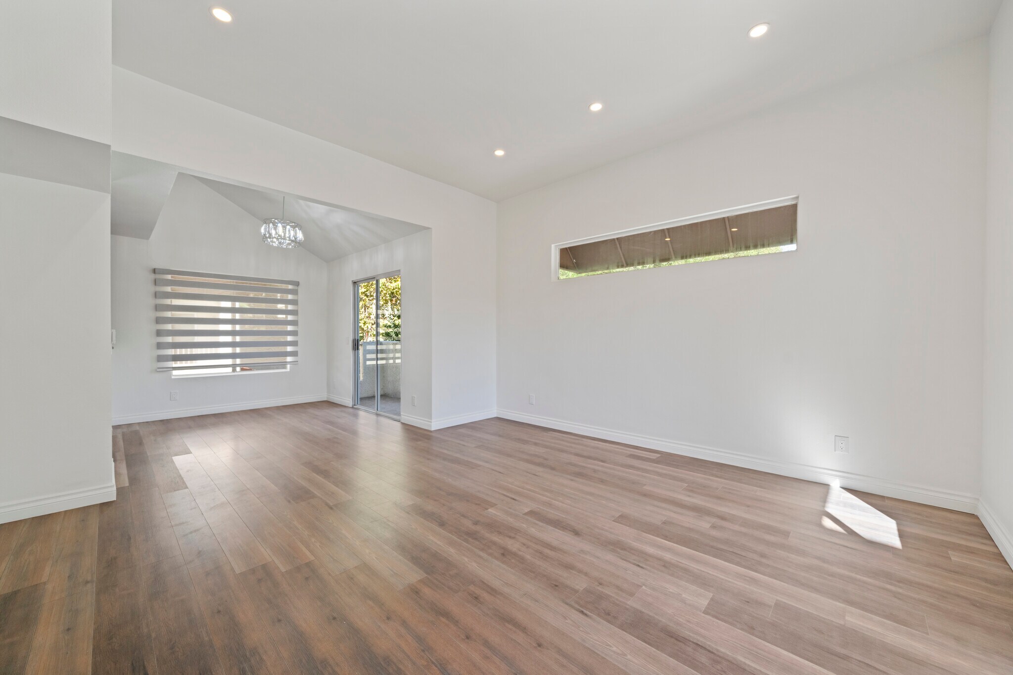 Building Photo - 12411 Osborne St