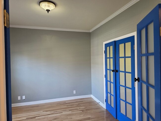 Building Photo - 4 Bedroom! Walk to Jim Warren Park, Franklin TN