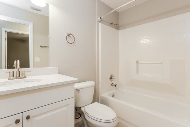 Building Photo - 8524 Queen Brooks Ct
