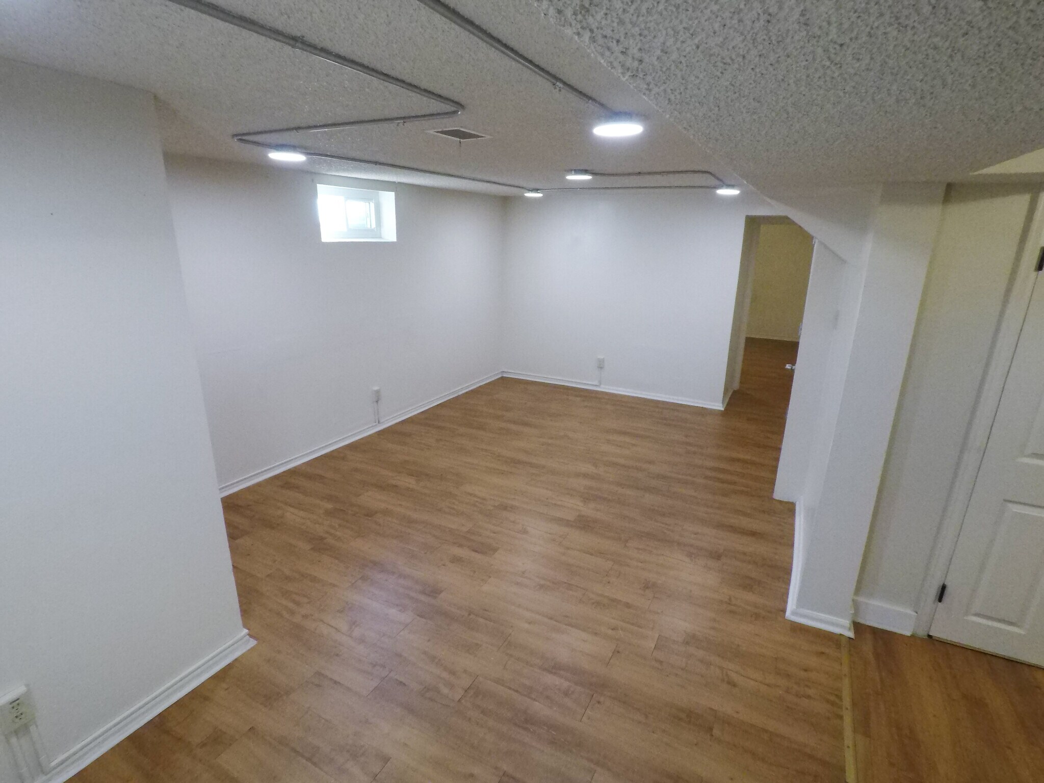 Building Photo - 3685 Ivanhoe St