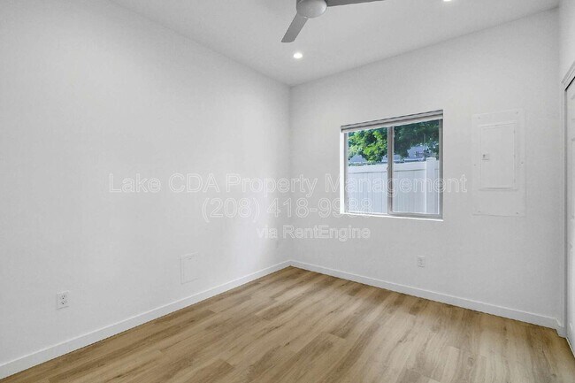 Building Photo - 510 N 15th St