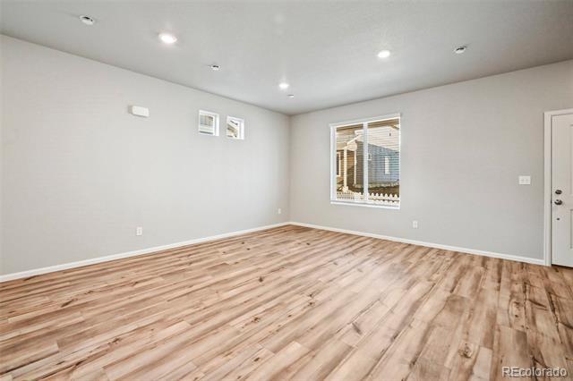 Building Photo - 9264 Lytle Grv