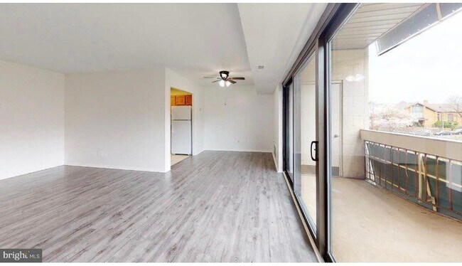 Building Photo - 6145 Leesburg Pike