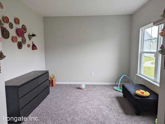 Building Photo - 5 br, 4 bath House - 3034 Snowdrop Ct.