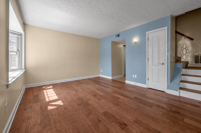 Building Photo - 139 Regency Point Path