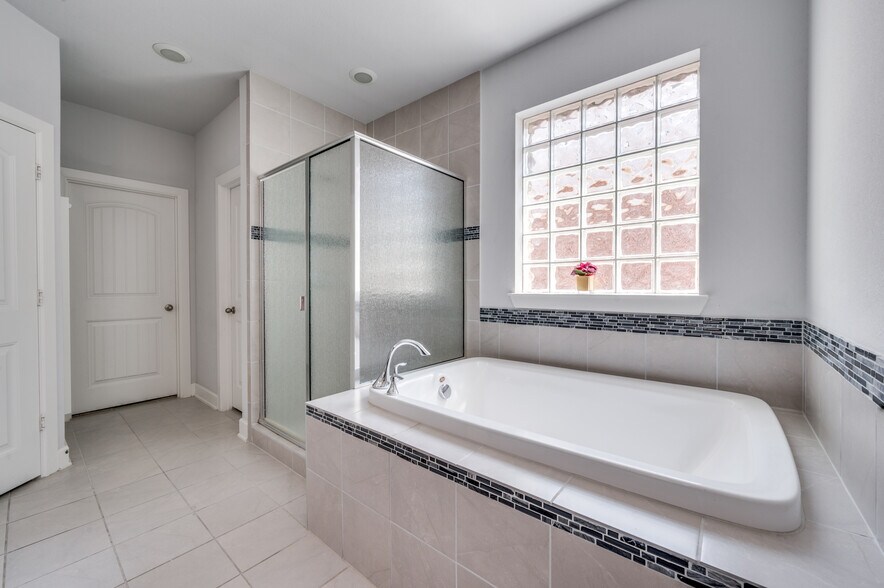 Building Photo - 3115 Ivy Hill Ln