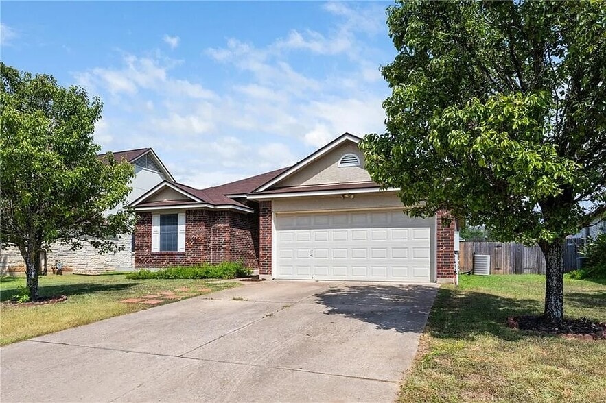 Primary Photo - 609 Ranchero Rd