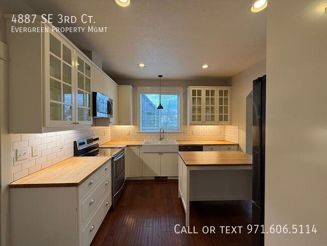 Building Photo - 4887 SE 3rd Ct