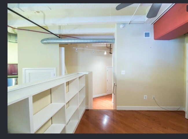 Building Photo - 1701 Kalorama Rd NW