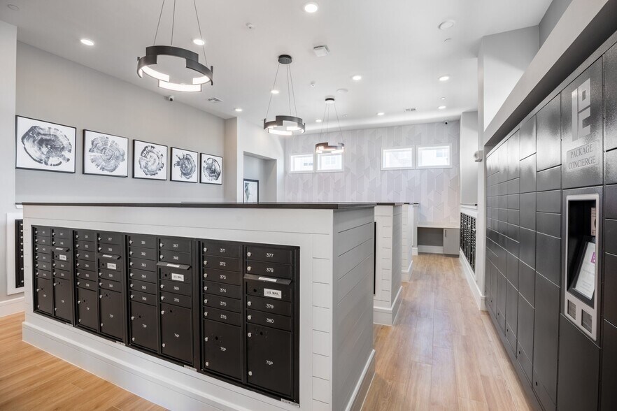 Building Photo - 22100 Park Westheimer Blvd