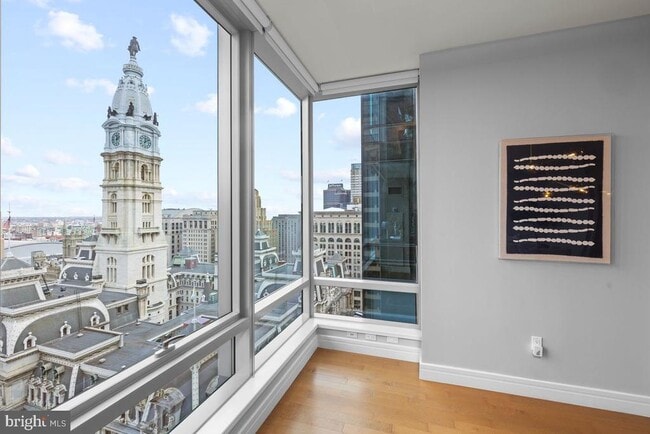 Building Photo - 1414 S Penn Square