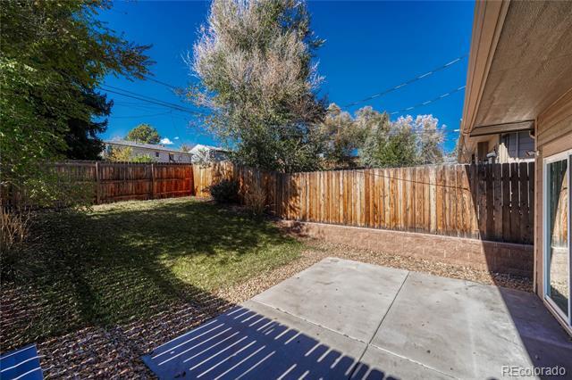 Building Photo - 923 N Raleigh St