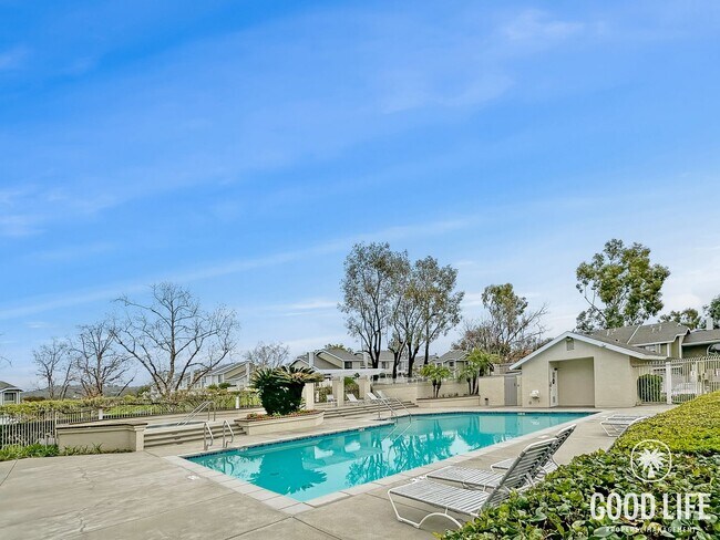 Building Photo - Mission Viejo Gem! Private Yard, Vaulted Ceilings & Resort-Style Pool + Spa