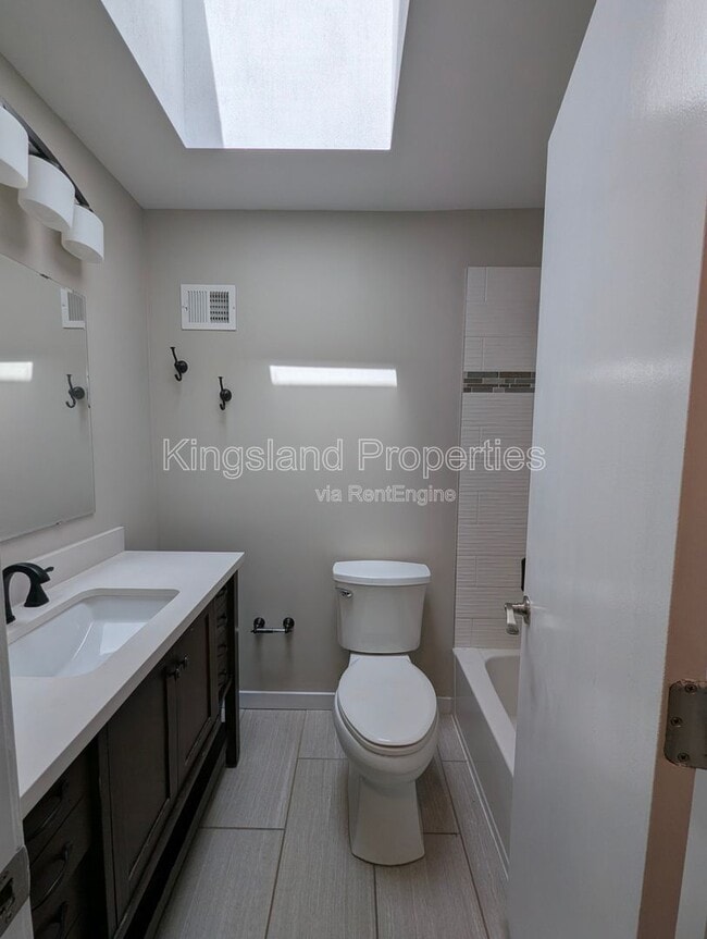 Building Photo - 1146 Swarthmore Ln