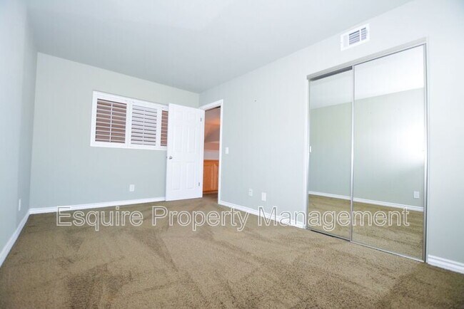 Building Photo - 1620 Paso Robles Ct