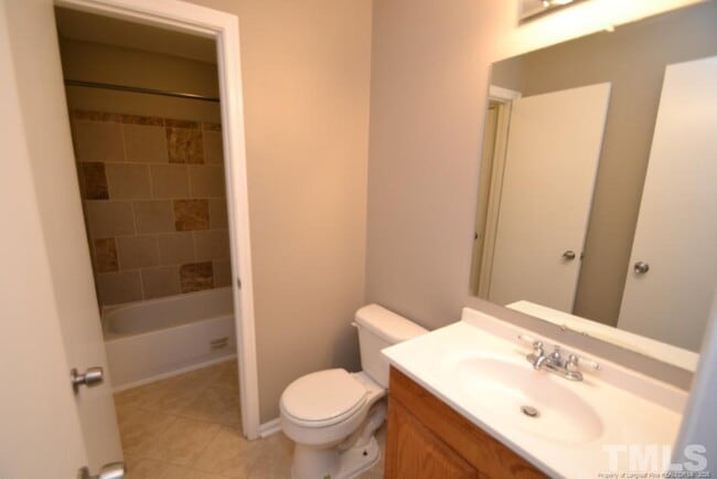 Building Photo - 7801 Fairmont Ct
