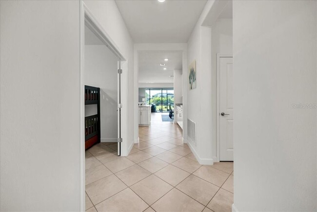Building Photo - 5161 Coral Reef Wy