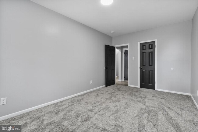 Building Photo - 6317 Westfield Ave