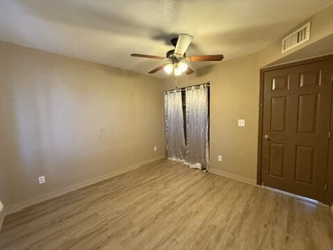 Building Photo - Downstairs 2 bed 1 bath with yard near Silver Creek, $975