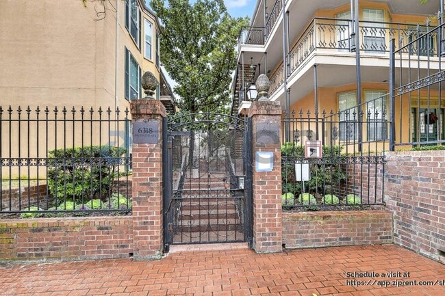 Building Photo - 6318 Richmond Ave