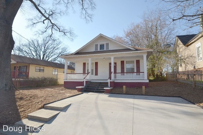 Building Photo - 3 br, 1 bath House - 1517 Pegram Street