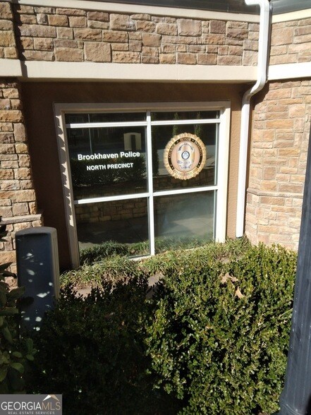 Building Photo - 10 Perimeter Summit Blvd