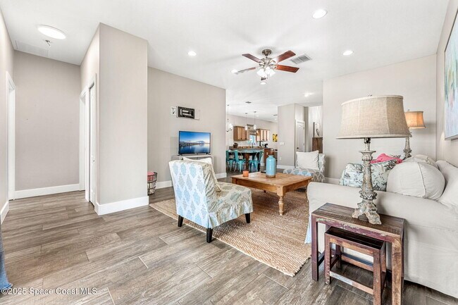 Building Photo - 5724 Trieda Dr