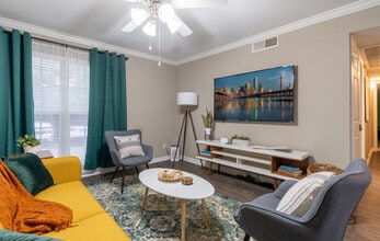 Building Photo - 10020 Regal Park Ln