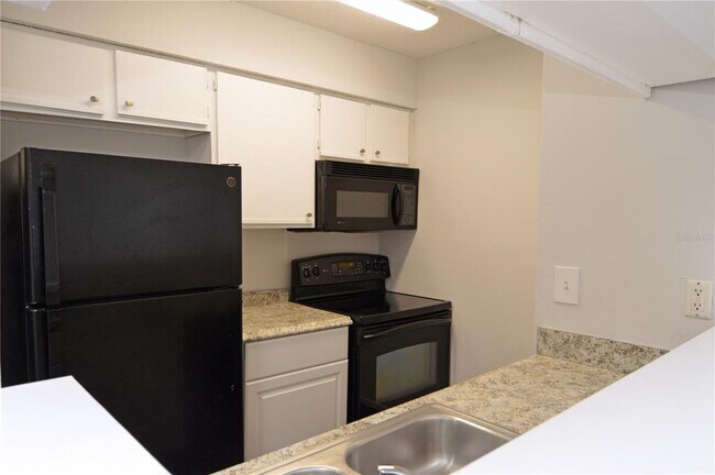 Building Photo - 8645 Fancy Finch Dr