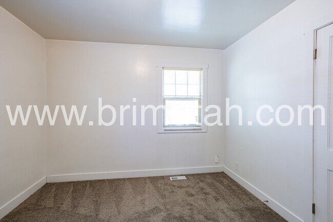 Building Photo - 1189-1191 S 1100 E
