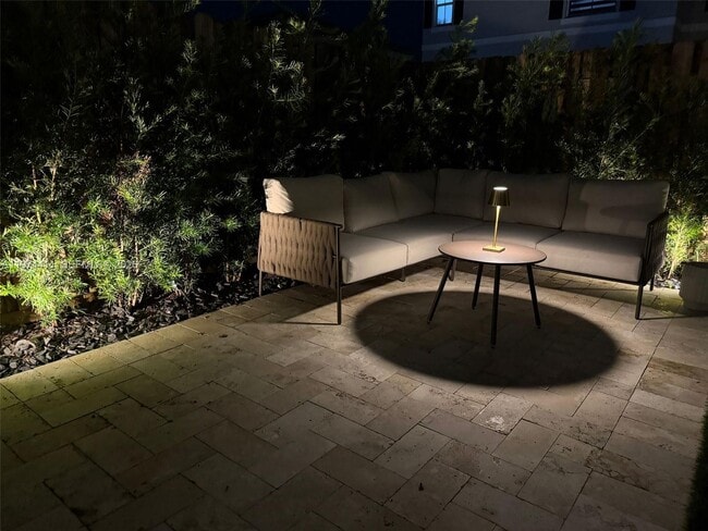 Building Photo - 11927 NW 46th St