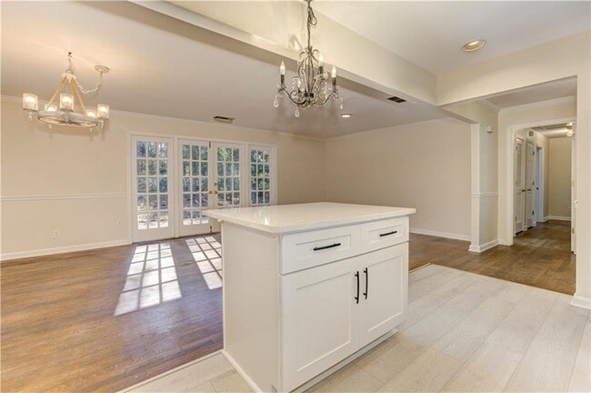 Building Photo - 465 Windsor Parkway