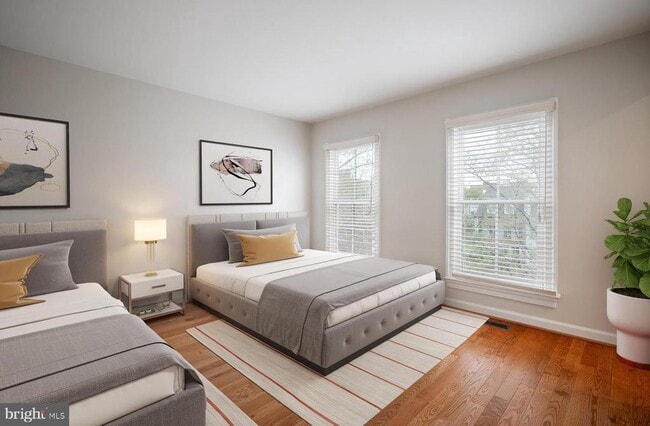 Building Photo - 420 Cook St