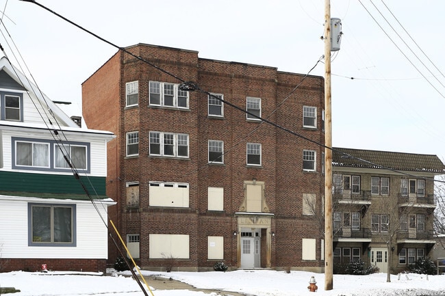 Building Photo - Lillian Apartments