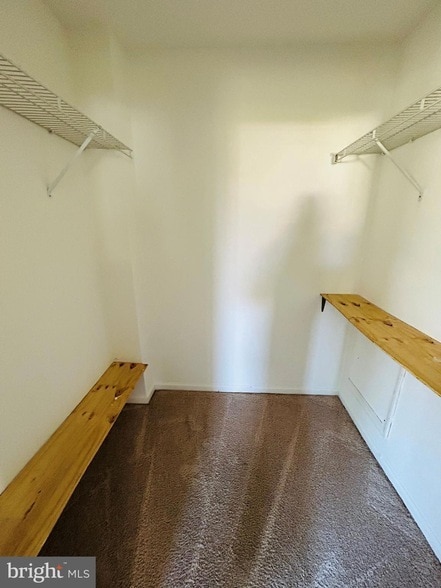 Building Photo - 7 Elk Ln