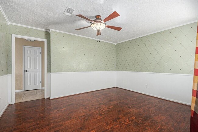 Building Photo - 16007 Brookvilla Dr