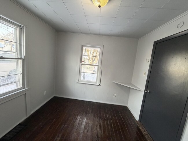 Building Photo - 1232 Freeman-