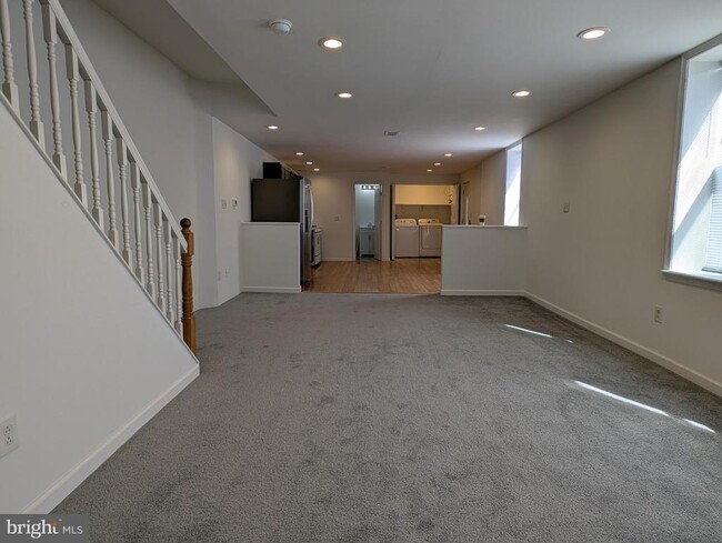 Building Photo - 2532 Coral St