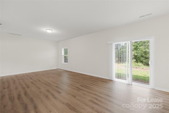 Building Photo - 6329 Marquam Pl