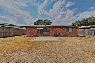 Building Photo - 6714 Loch Langham Dr