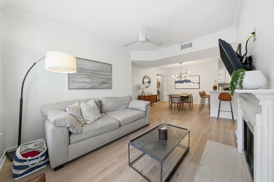 Building Photo - 955 Juniper St NE