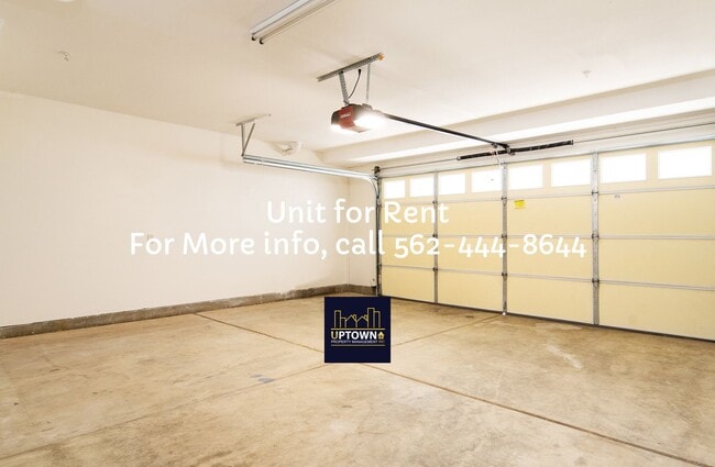 Building Photo - Townhome - 2 Bedrooms-2.5 Baths - Brea