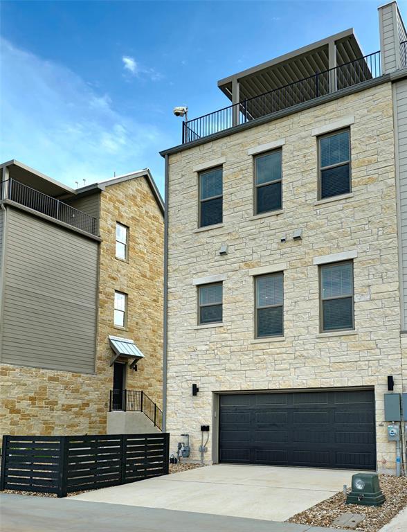 Building Photo - 225 John Webster St