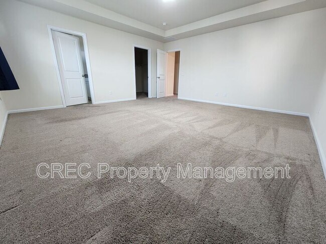 Building Photo - 260 Hyrne Dr