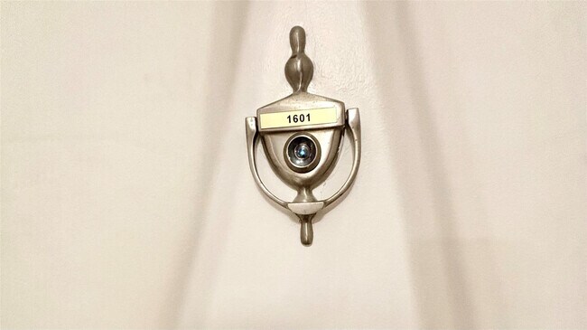 Building Photo - 531 N Ocean Blvd