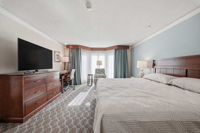 Building Photo - Resort Style Living - KINGSMILL (Graves Ordinary)