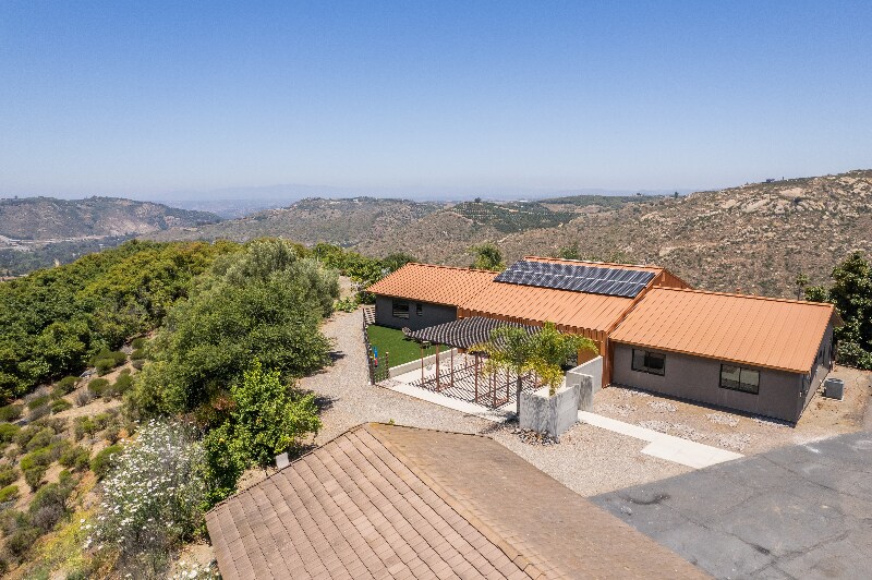Building Photo - 9411 Vista Aleta